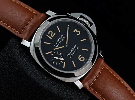 panerai pam 000 price singapore|Panerai pam001.